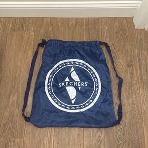 🧡 Skechers drawstring backpack